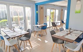 Campanile Versailles Buc